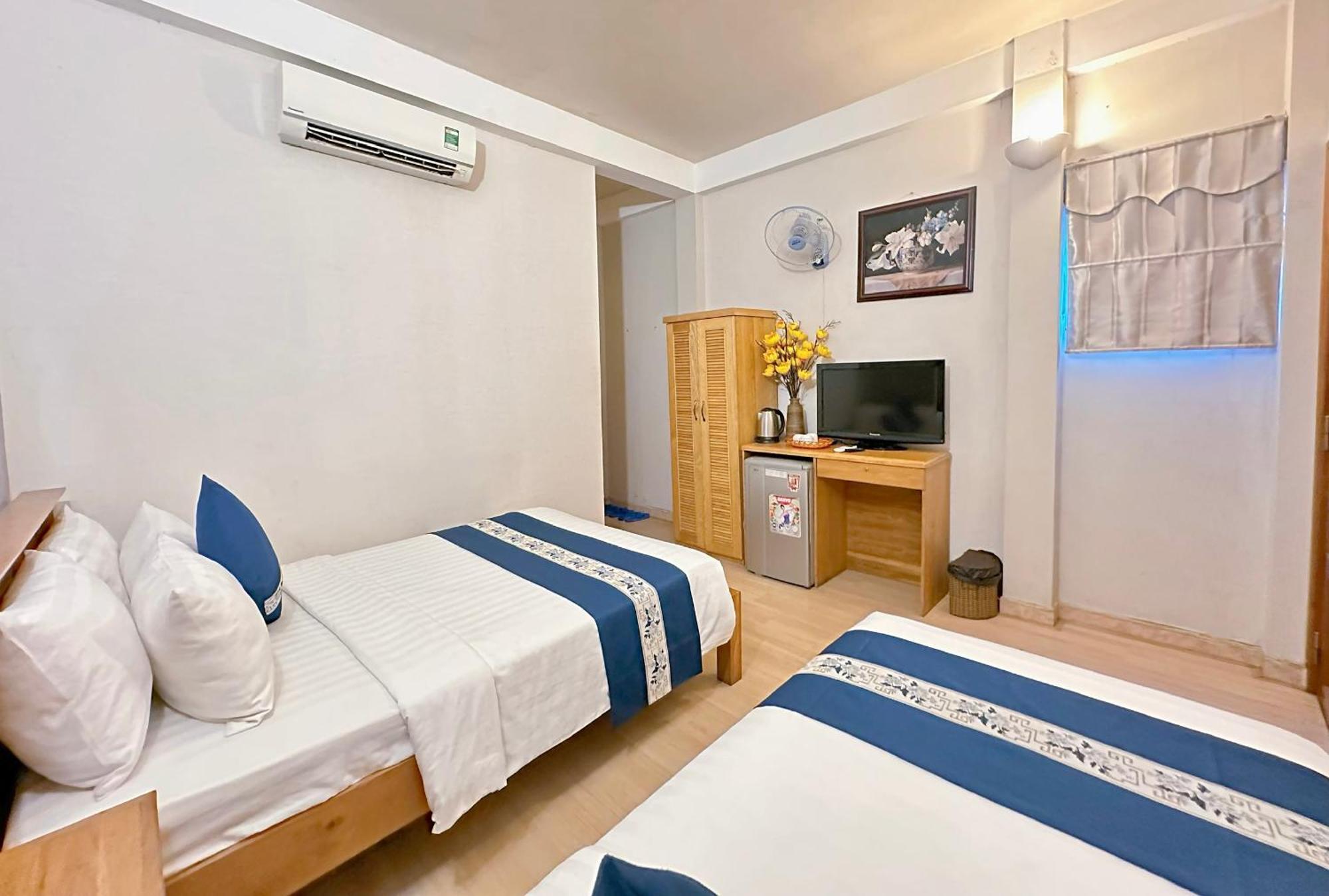 Luan Vu Hotel - Bui Vien Walking Street Ho Chi Minh City Exterior photo