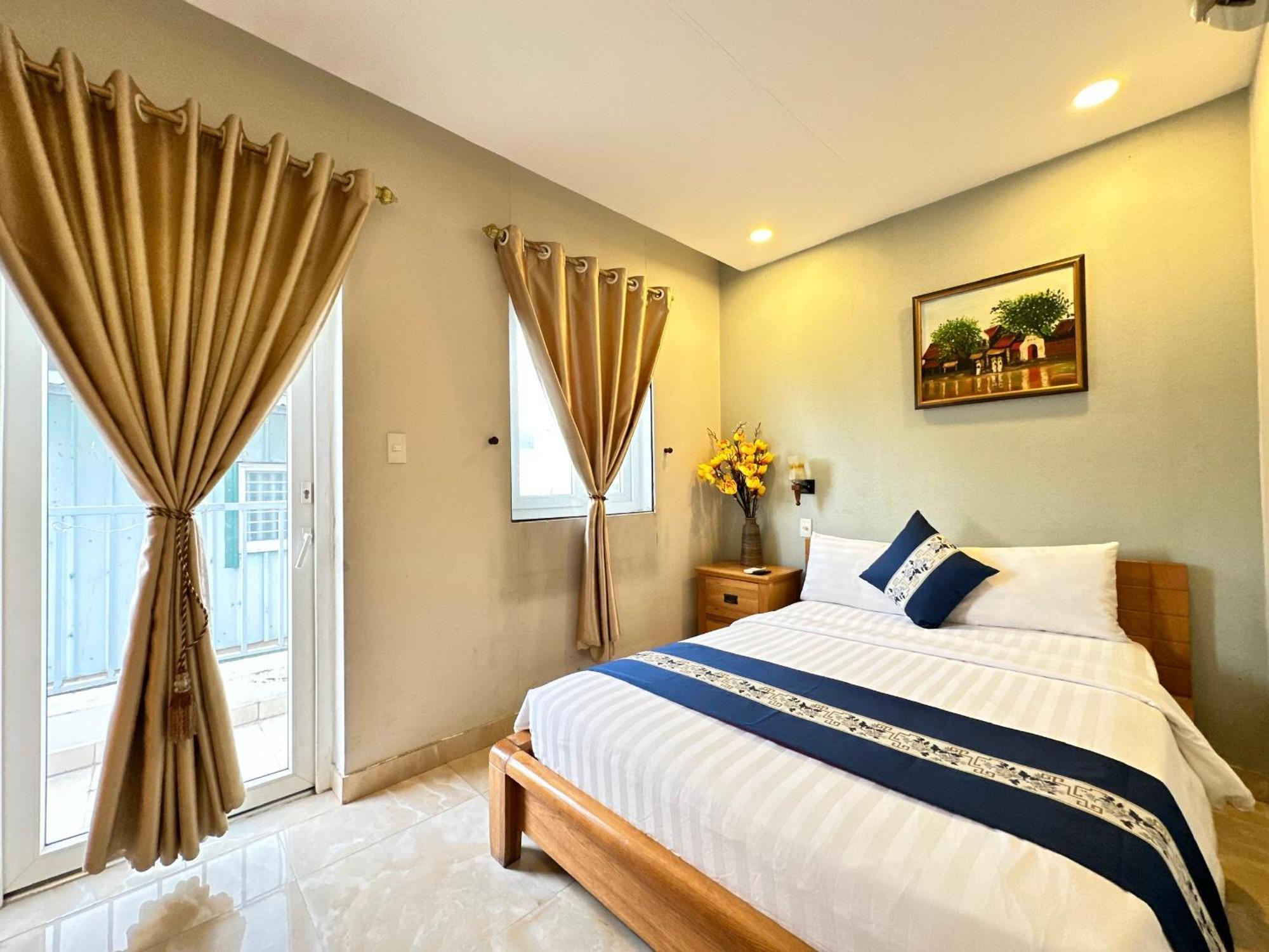 Luan Vu Hotel - Bui Vien Walking Street Ho Chi Minh City Exterior photo